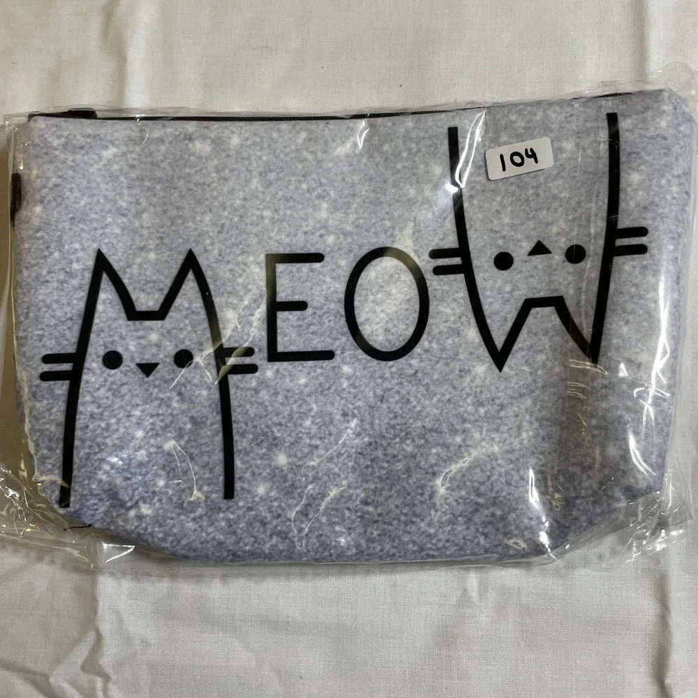 The Pouch MEOW Cat Cosmetic Bag Unisex Small Blue Grey NWT Zippered Travel Case
